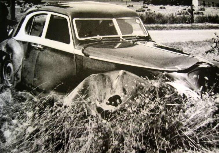 1939 Bentley Corniche crash