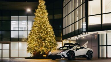 Automobili Lamborghini wishes Happy Holidays with a new video