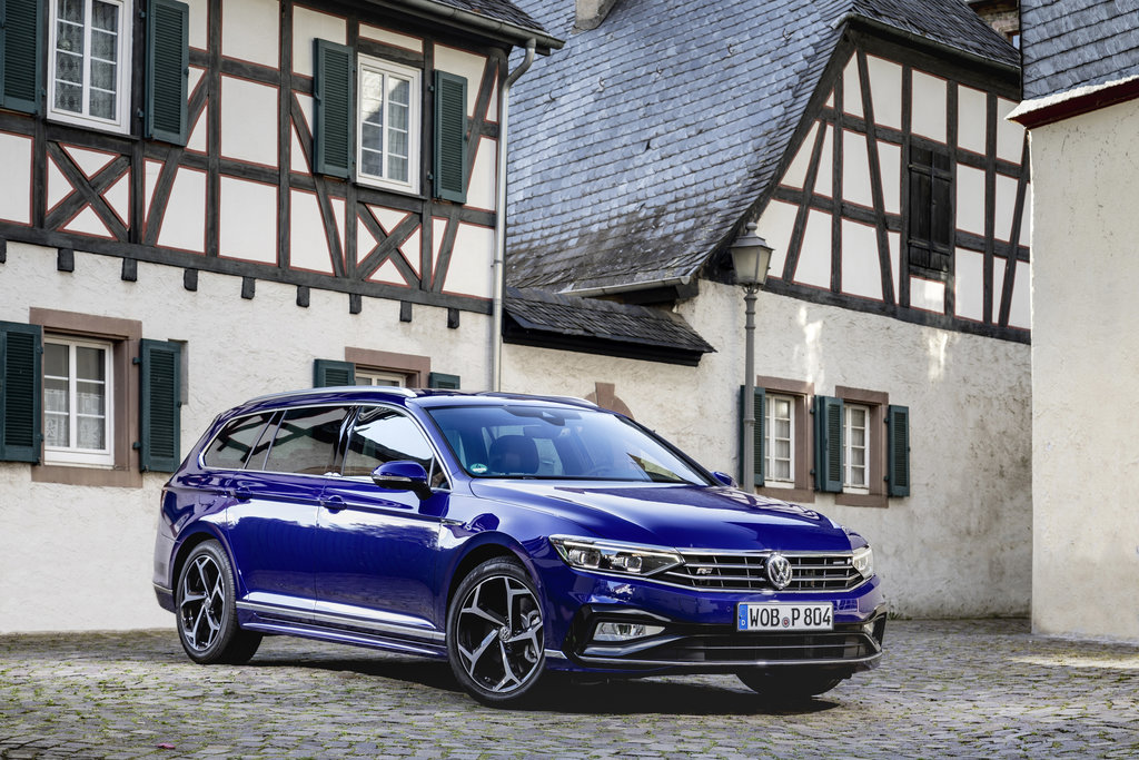 The new VW Passat is the “Best Company Car in 2019”